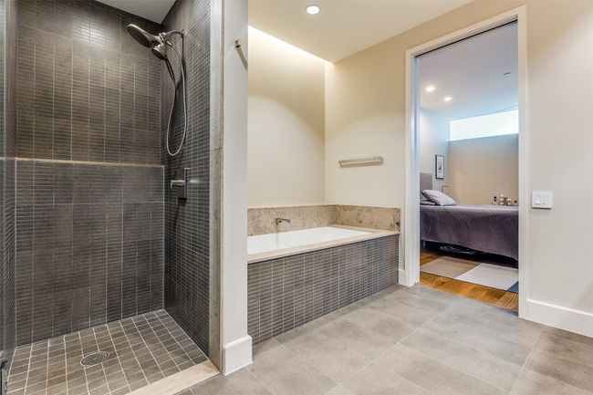 APT-1131 - 2408 Victory Park Ln, Condo with 1 bedrooms, 1 bathrooms and null parking in Dallas TX | Image 9