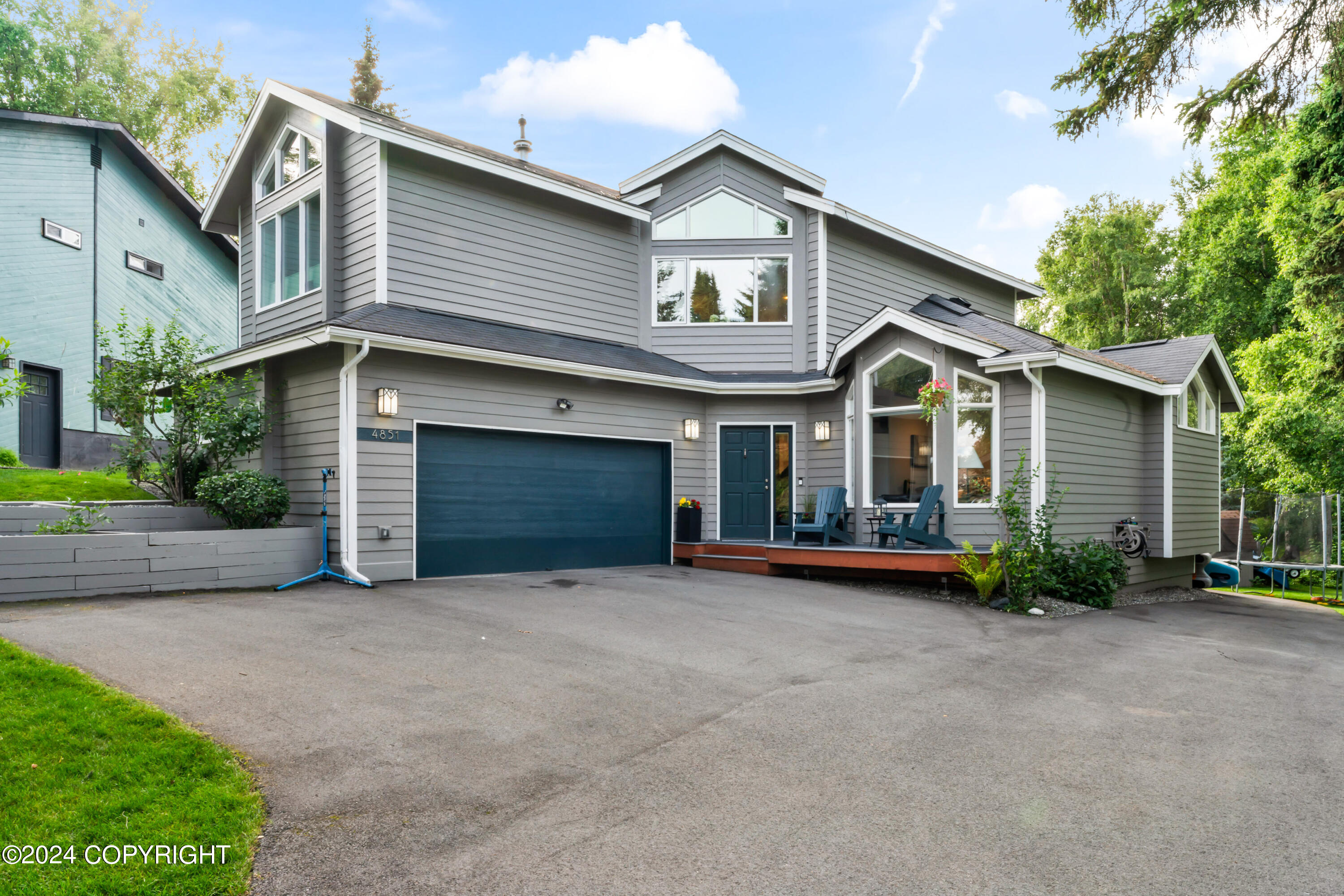 Retriever Cir, Anchorage, AK 99502