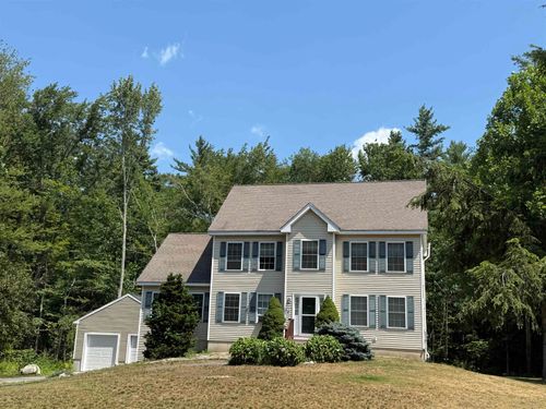 6 Ida Ln, Raymond, NH, 03077-2701 | Card Image
