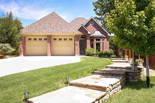 8647 Cherry Hill Dr, Dallas, TX, 75243-7027 | Card Image