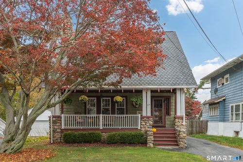 575 Ocean Ave, New London, CT, 06320-4445 | Card Image