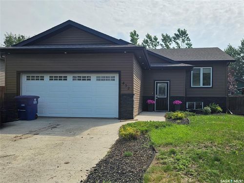 432 3rd Ave W, Unity, SK, S0K4L0 | Card Image