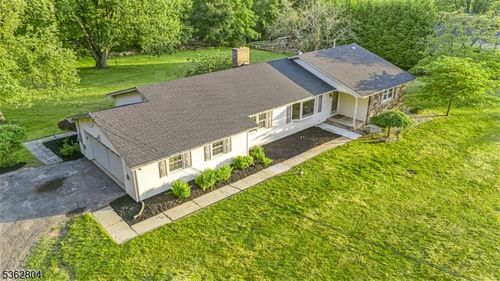 4 Hickory Trl, Flemington, NJ, 08822-4522 | Card Image