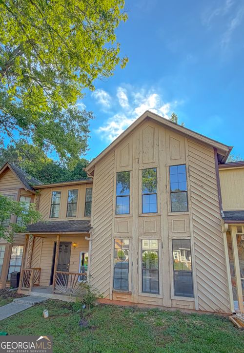 869 Heritage Oaks Dr, Stone Mountain, GA, 30088-2027 | Card Image