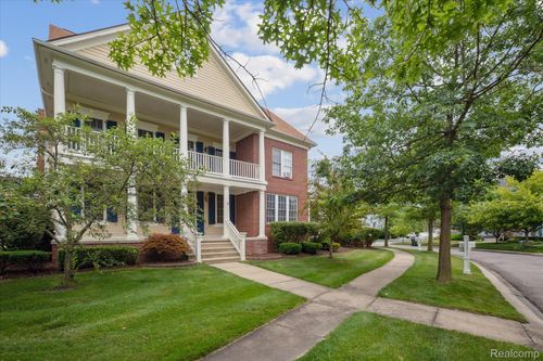 595 Mckinley Cir, Canton, MI, 48188-6682 | Card Image