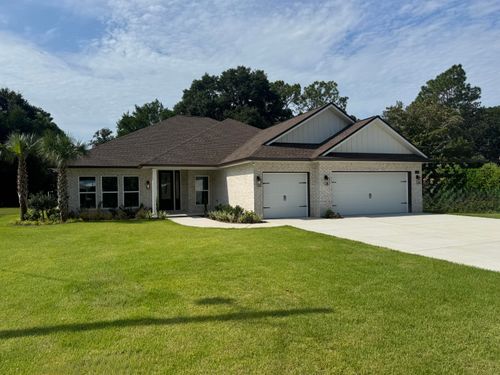 18 Walnut Ave, Shalimar, FL, 32579-1119 | Card Image