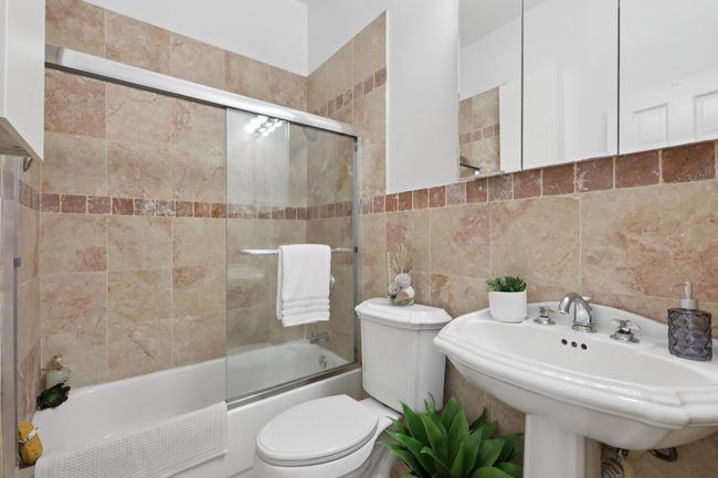 APT-4L - 420 Monroe St, House other with 2 bedrooms, 1 bathrooms and null parking in Hoboken NJ | Image 23