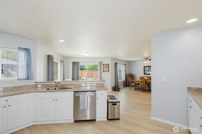 Large pantry | Image 16