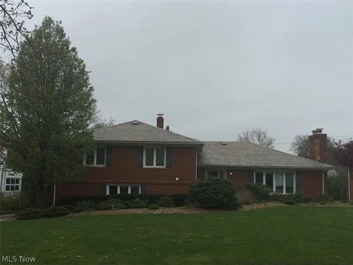 22133 S Woodland Rd, Shaker Heights, OH, 44122-3062 | Card Image