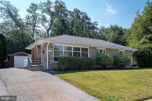 166 Hoover Ave, NORRISTOWN, PA, 19403-2911 | Card Image
