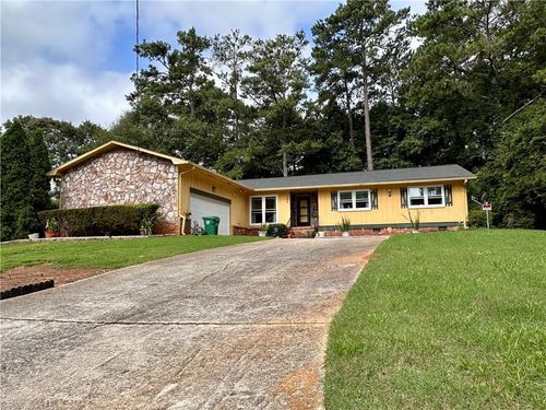 3275 Wintercreeper Dr, lithonia, GA, 30038-2668 | Card Image