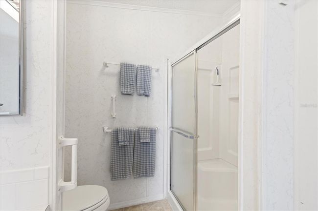 Primary Bathroom | Image 19
