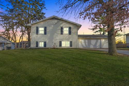 604 Colony Grove, Mahomet, IL, 61853 | Card Image