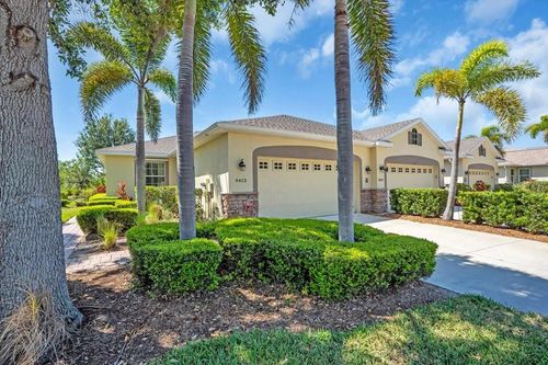 9413 Carnaby Dr, VENICE, FL, 34293-8830 | Card Image