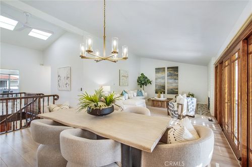 2952 Quedada, Newport Beach, CA, 92660-3533 | Card Image