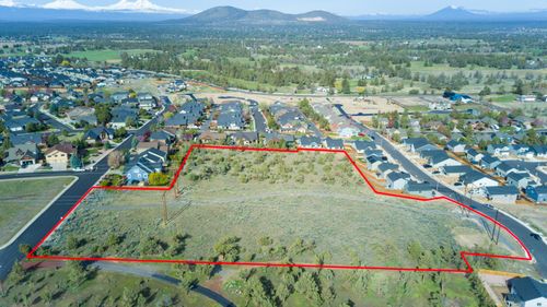 00139-0 Sw Reindeer Ave, Redmond, OR, 97756 | Card Image