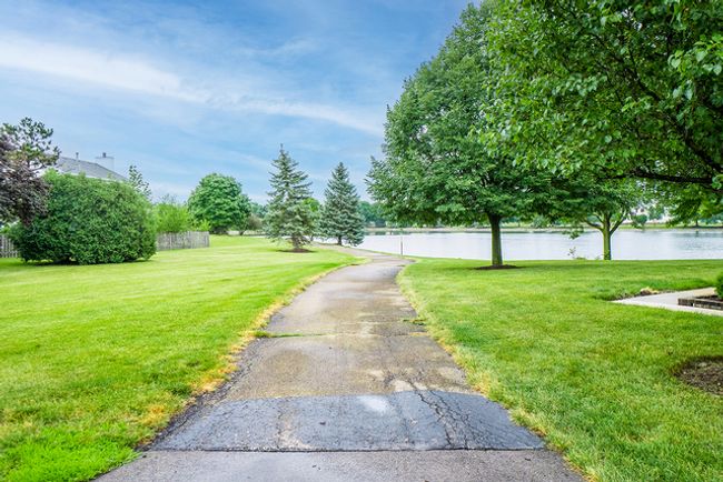 2583 - 2583 Dickens Ct, House attached with 2 bedrooms, 2 bathrooms and 1 parking in Aurora IL | Image 18