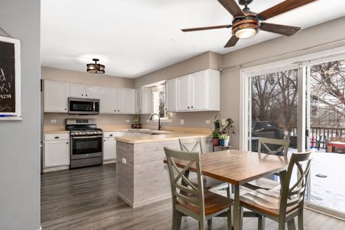 2722 Lahinch Dr, Aurora, IL, 60503-6274 | Card Image