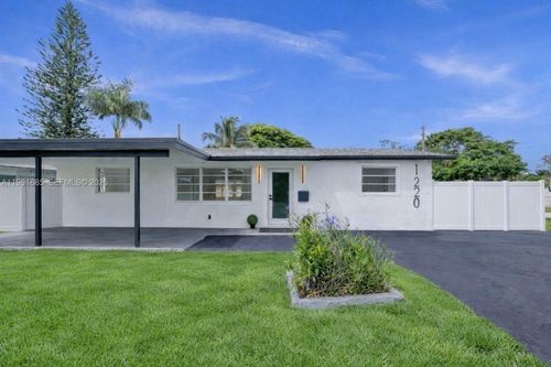 1220 Ne 8th St, Pompano Beach, FL, 33060-5708 | Card Image
