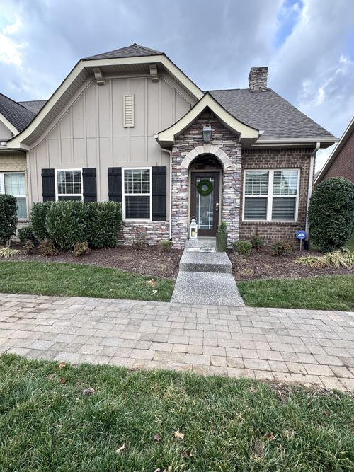 236 Glennister Ct, Gallatin, TN, 37066-1479 | Card Image