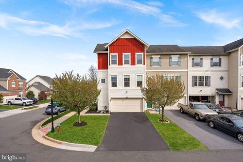 201 Arrow Crown Ct, STEPHENSON, VA, 22656-1887 | Card Image