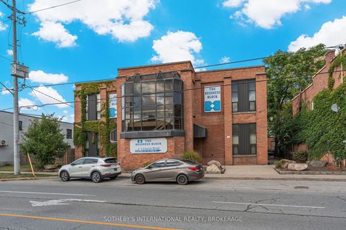 210-243 Church Street, St Catharines, ON, L2R3E8 | Card Image