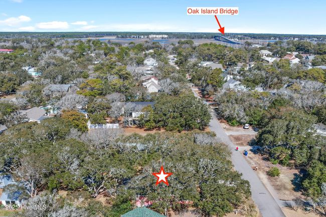 209 Sellers St, House other with 3 bedrooms, 2 bathrooms and null parking in Oak Island NC | Image 40