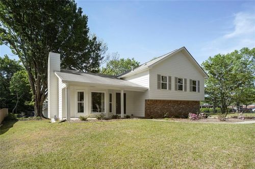 11 Parkmont Drive, Roswell, GA, 30076 | Card Image