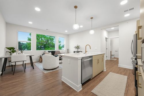 1109 Carver St, Traverse City, MI, 49686-4306 | Card Image
