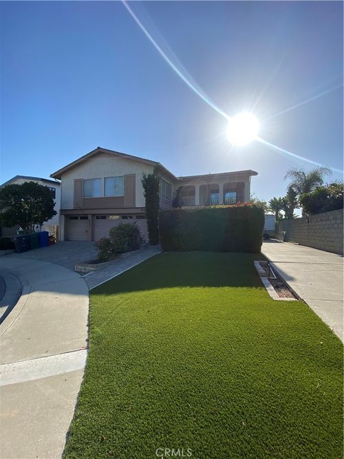 700 Pepper Tree, Long Beach, CA, 90815 | Card Image