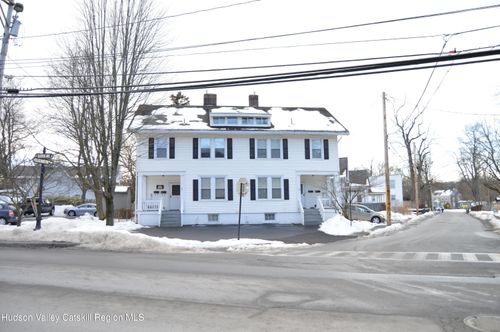 b-86 Ulster Ave, Saugerties, NY, 12477-1215 | Card Image