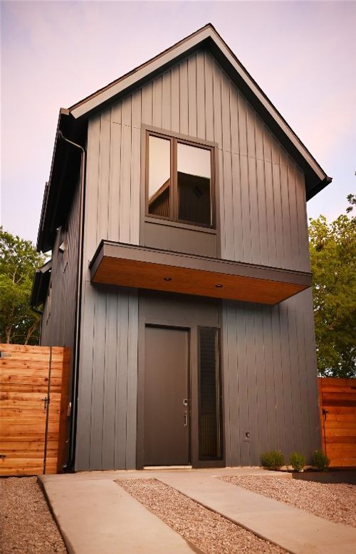 b-2611 Wilson St, Austin, TX, 78704-5438 | Card Image