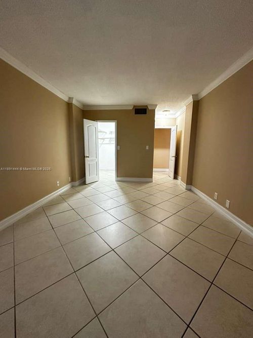 apt-2n-1455 N Treasure Dr, North Bay Village, FL, 33141-4101 | Card Image
