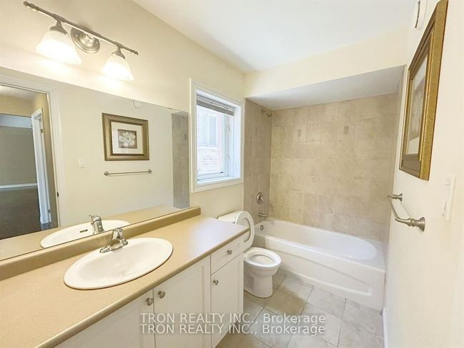 888 Barbados St, House other with 4 bedrooms, 3 bathrooms and 4 parking in Oshawa ON | Image 14