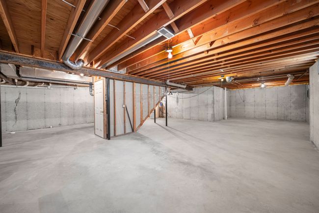 Lrg bsmnt -Grt storage or clean slate to finish | Image 22