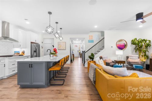 142 Prestwick Way, Mooresville, NC, 28115-0317 | Card Image