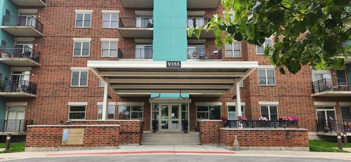 apt-208-9355 Irving Park Rd, Schiller Park, IL, 60176-2254 | Card Image