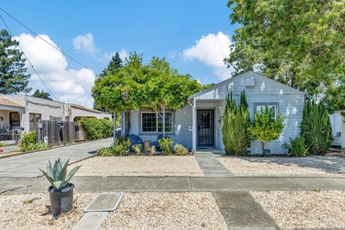 2720 Laurel St, Napa, CA, 94558-5727 | Card Image