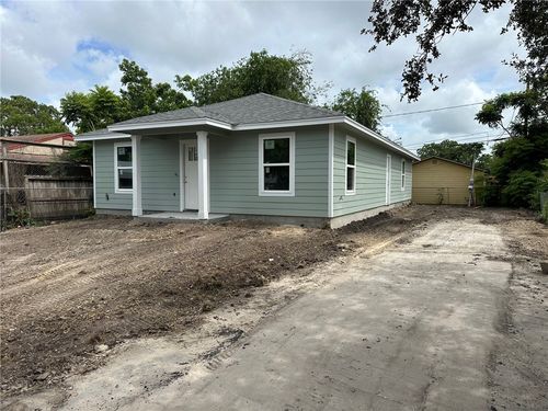 1605 Chula Vista St, Corpus Christi, TX, 78416-1814 | Card Image