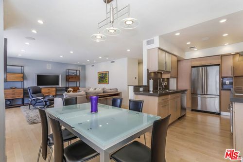 apt-307-1221 N Kings Rd, West Hollywood, CA, 90069-2826 | Card Image
