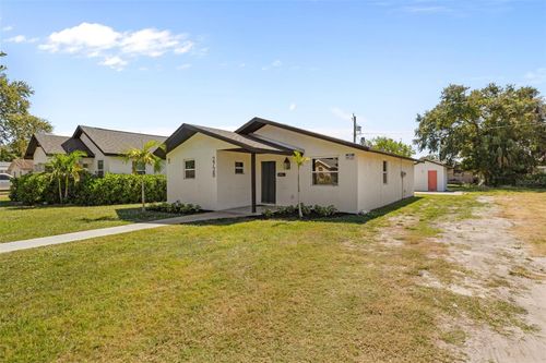 2722 14th Ave S, ST PETERSBURG, FL, 33712-2056 | Card Image