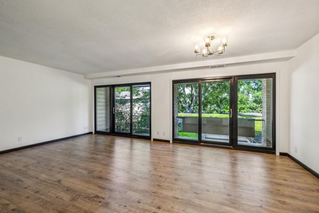 Living/Dining Room | Image 7