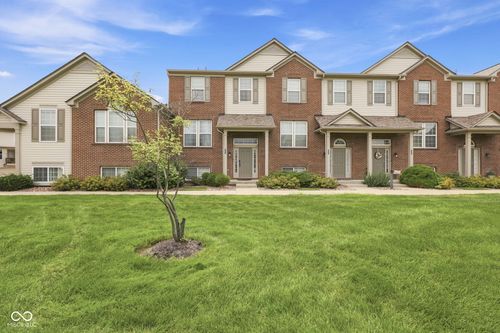 8422 Codesa Way, Indianapolis, IN, 46278-5067 | Card Image