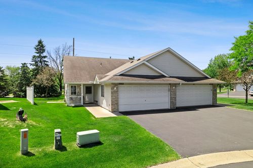 2868 117th Ave Nw, Coon Rapids, MN, 55433-7602 | Card Image