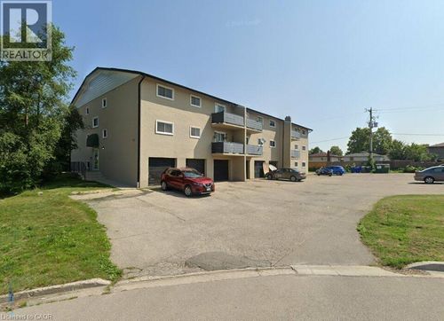 26-815 Barbara Crt, Cambridge, ON, N3H2N3 | Card Image