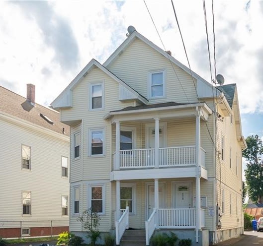 Lonsdale Ave, Pawtucket, RI 02860
