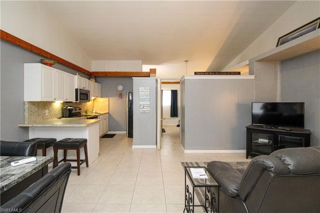 APT-306 - 826 Wiggins Pass Rd, Condo with 1 bedrooms, 1 bathrooms and 1 parking in NAPLES FL | Image 12