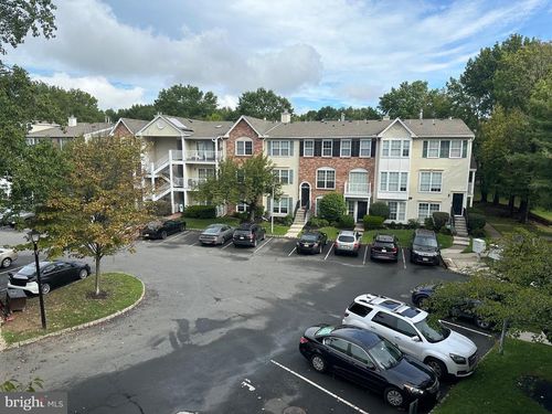 64 Versailles Ct, HAMILTON, NJ, 08619-4643 | Card Image