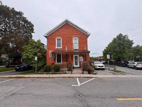 15 Allan St, Carleton Place, ON, K7C1T1 | Card Image