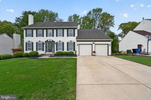 4 Patriot Ln, Blackwood, NJ, 08012-1606 | Card Image
